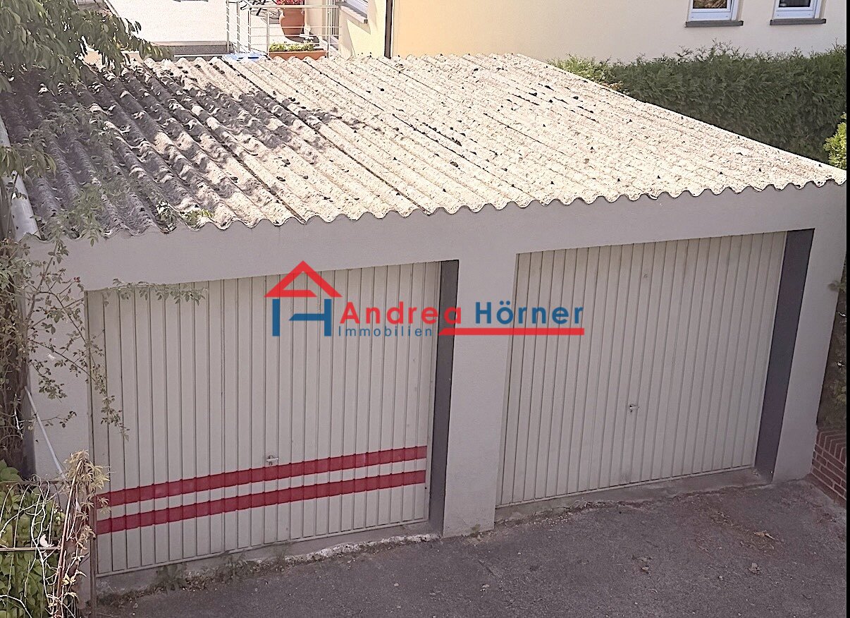 Garage (links) Garage (links)